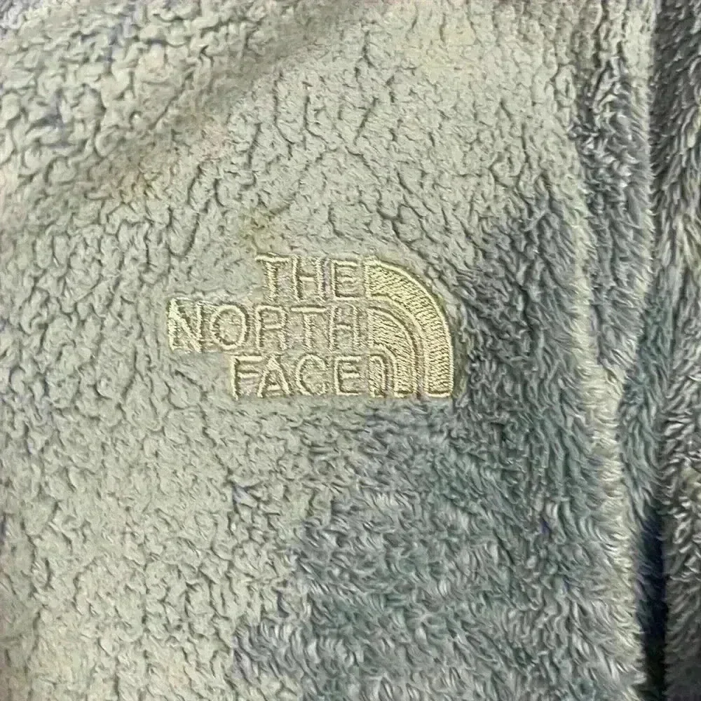North face women’s medium baby blue fleece. - Picture 2 of 5